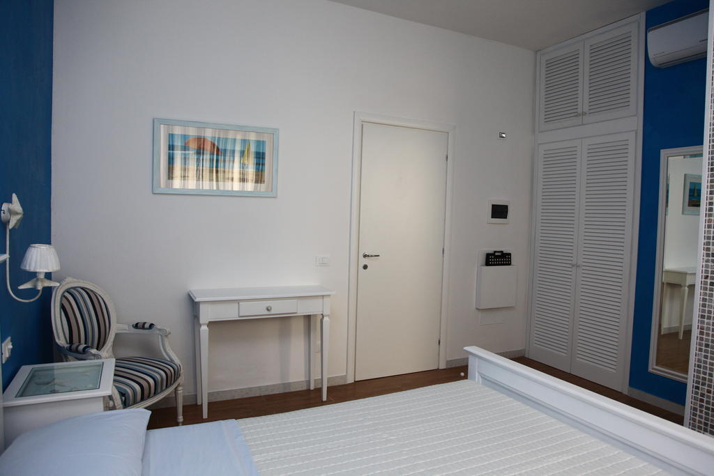 Bed & Breakfast Venezia Марина-ди-Каррара Экстерьер фото