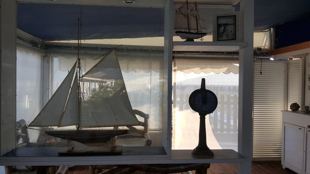 Bed & Breakfast Venezia Марина-ди-Каррара Экстерьер фото